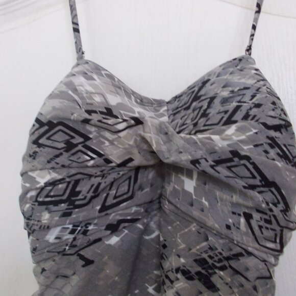 Sunshine Zone One-Piece Swimsuit XL - Picture 2 of 5